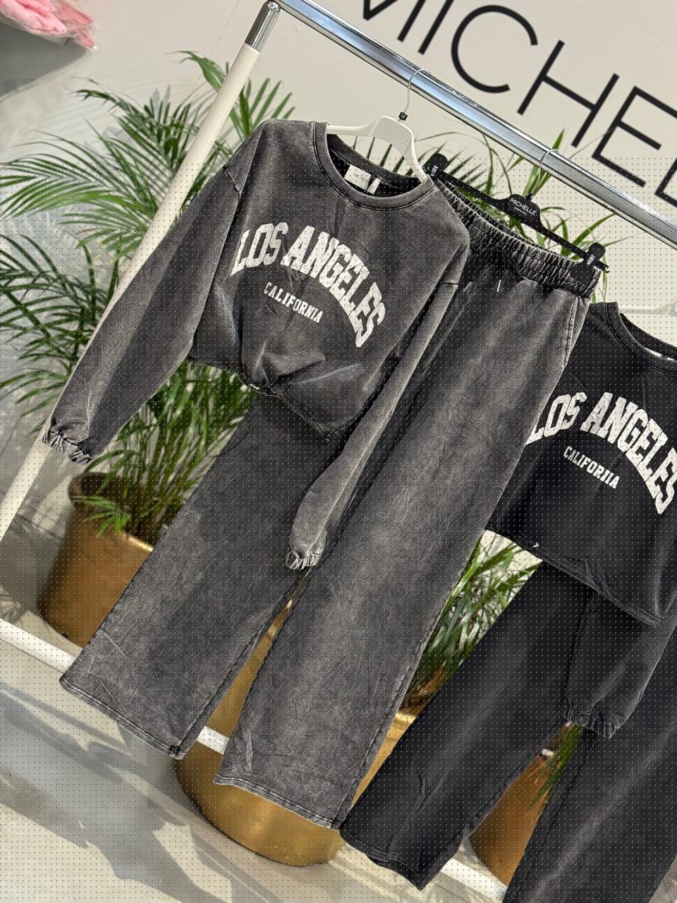 Amelie Follies (Michelle)