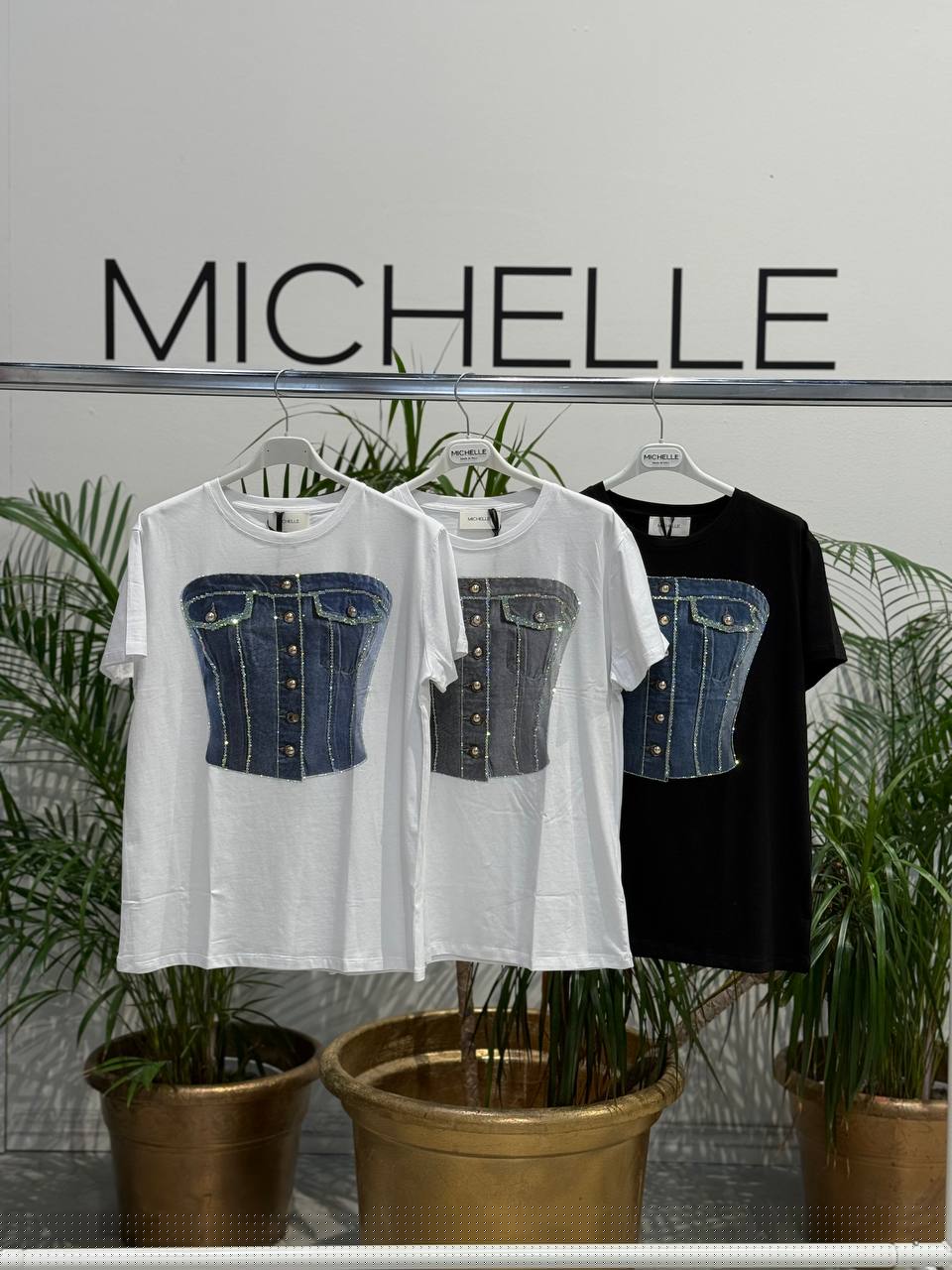 Amelie Follies (Michelle)