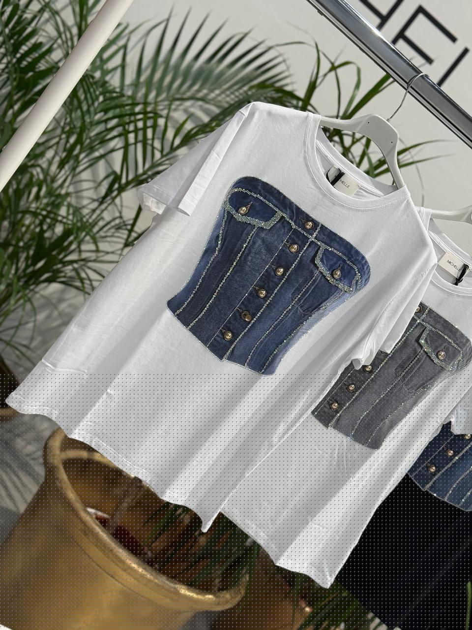 Amelie Follies (Michelle)