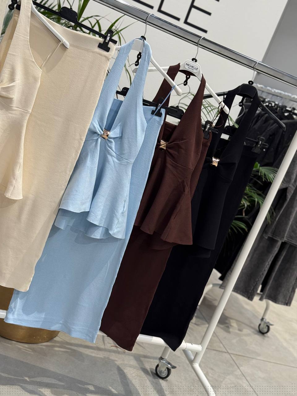 Amelie Follies (Michelle)