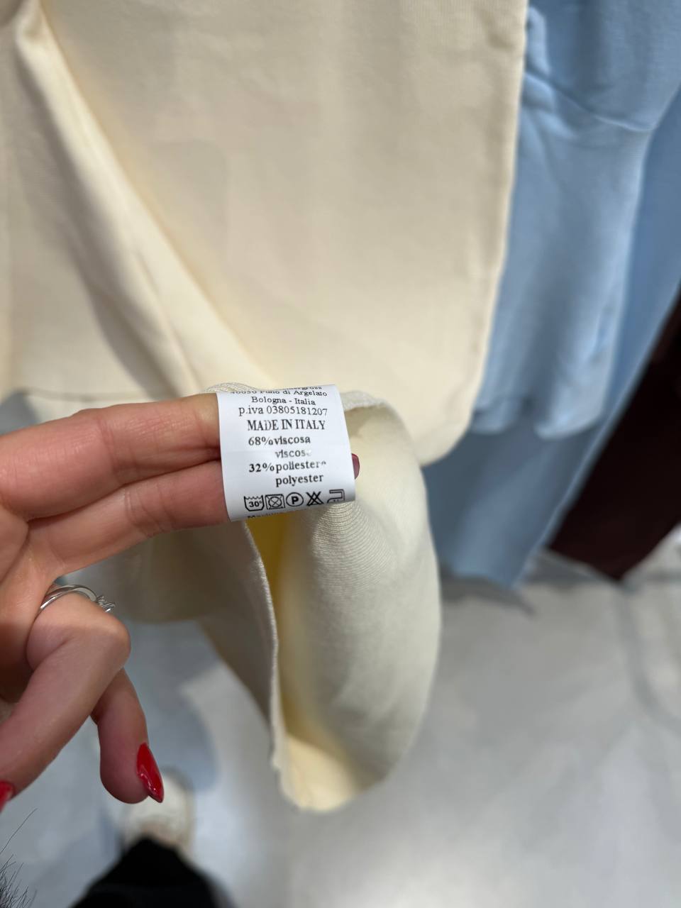 Amelie Follies (Michelle)