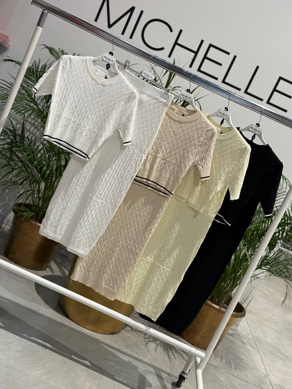 Amelie Follies (Michelle)