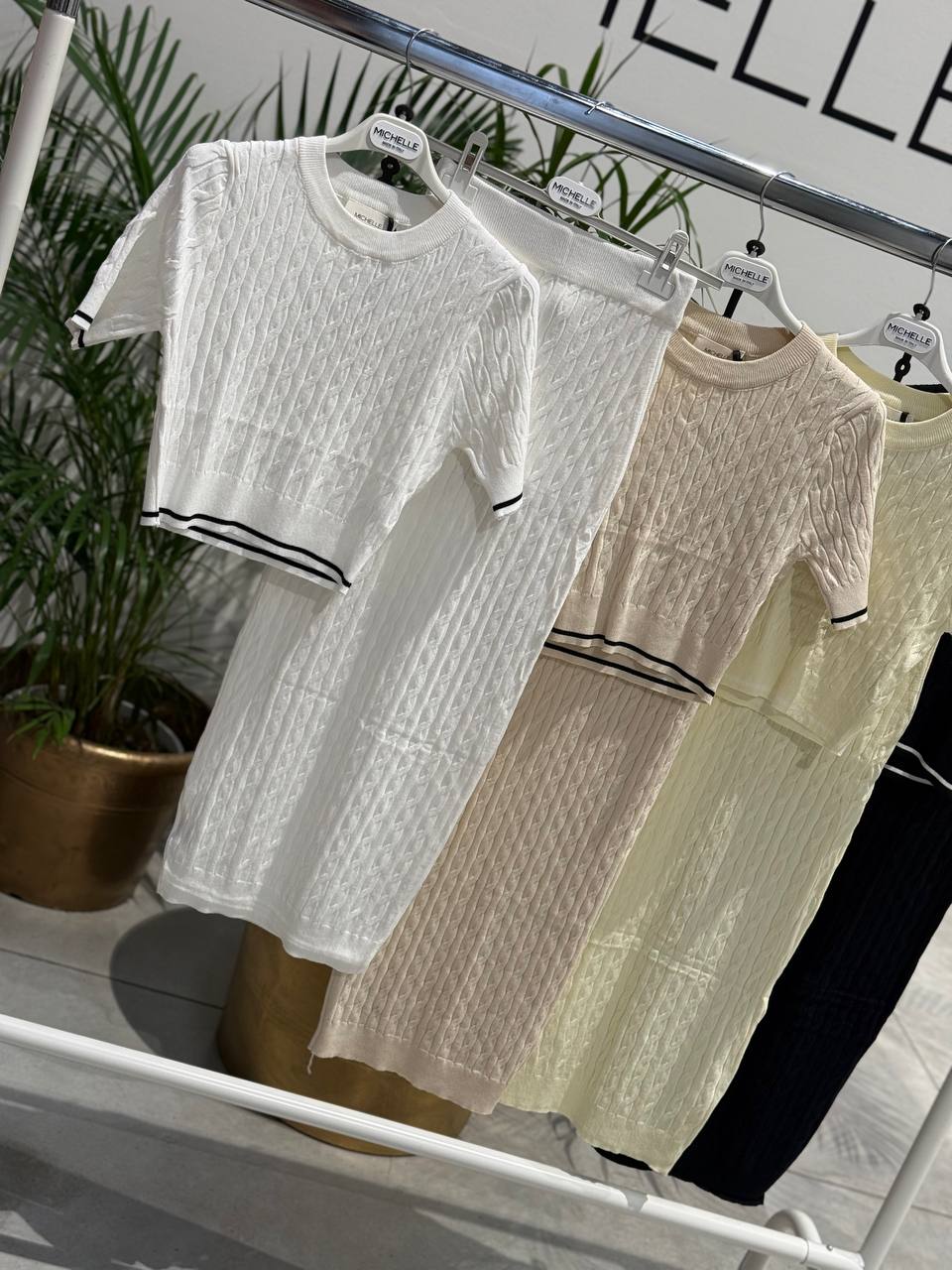 Amelie Follies (Michelle)