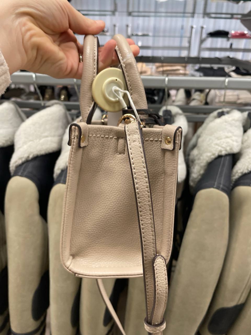 Итальянская одежда, бренд Outlet, арт. 74071256