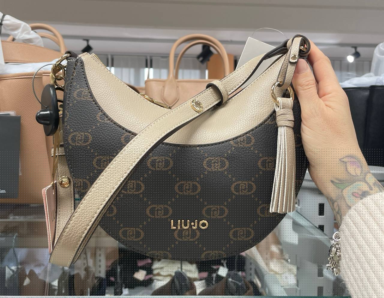 Итальянская одежда, бренд Outlet, арт. 74071283