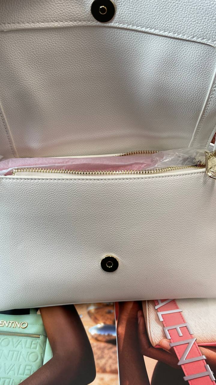 Фото Roberto Serpentini