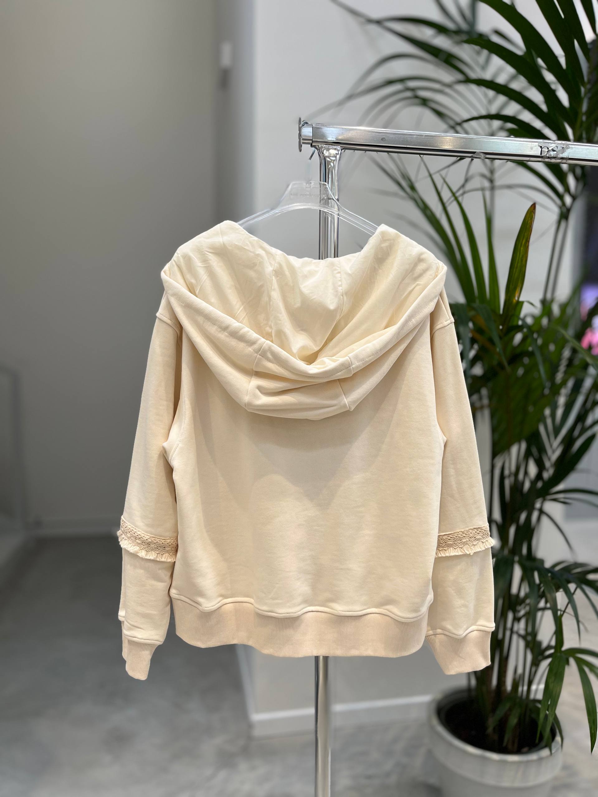 Фото Tensione in