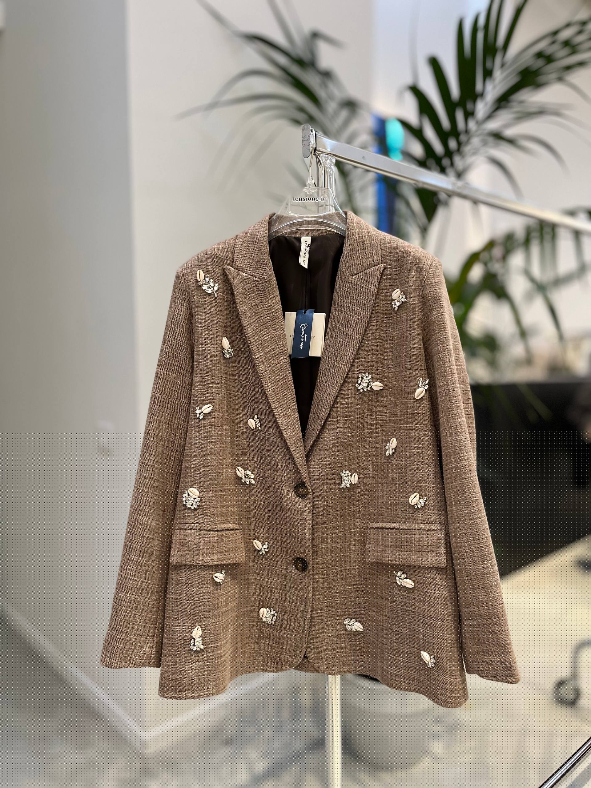 Фото Tensione in