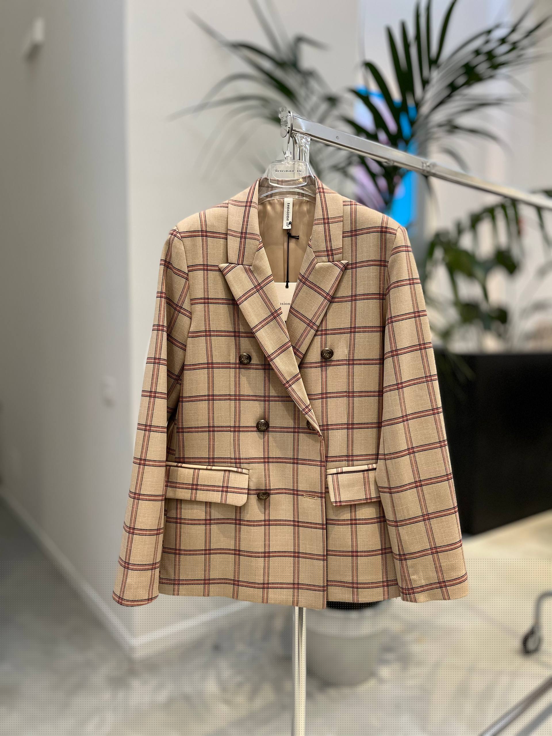 Фото Tensione in