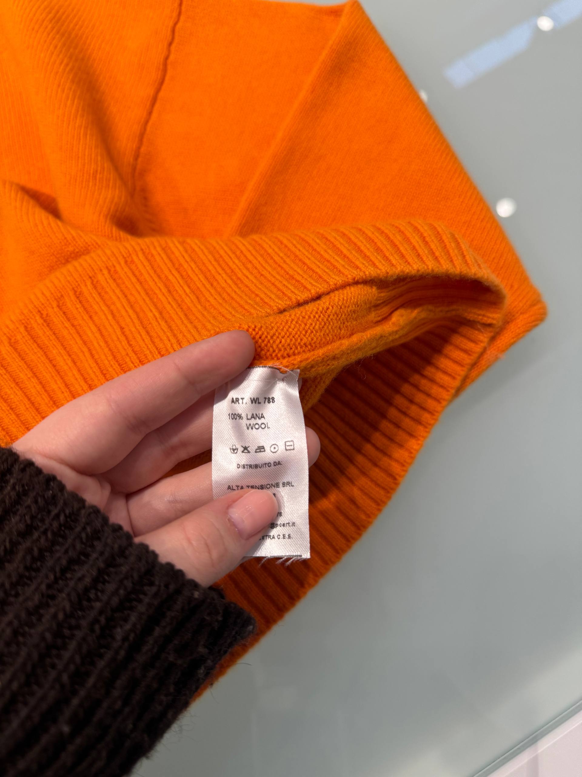 Фото Tensione in