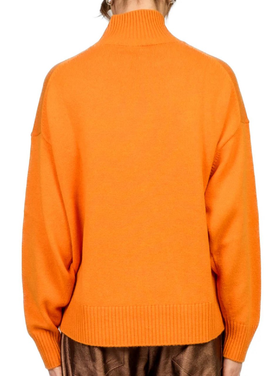 Фото Tensione in