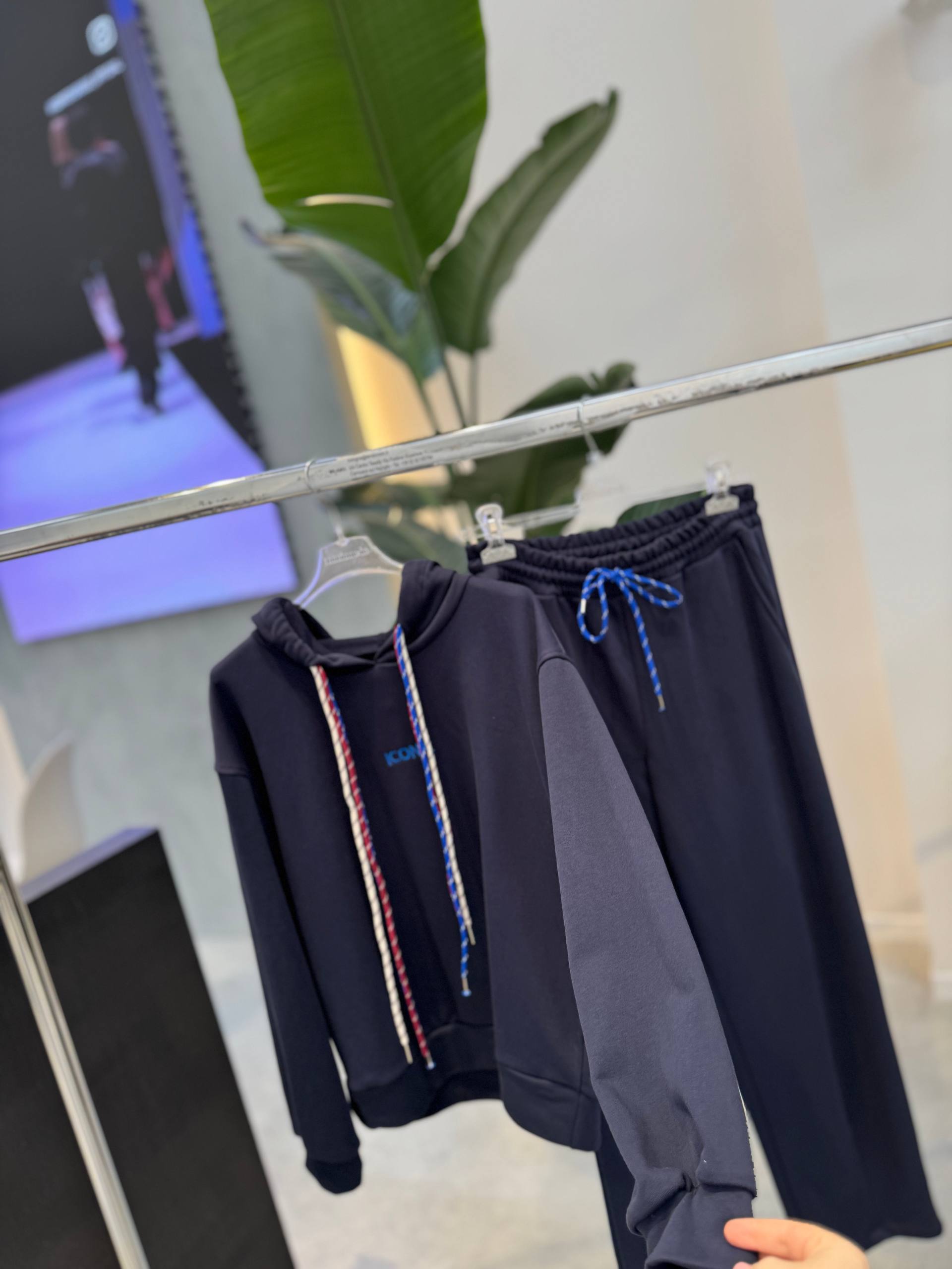 Фото Tensione in