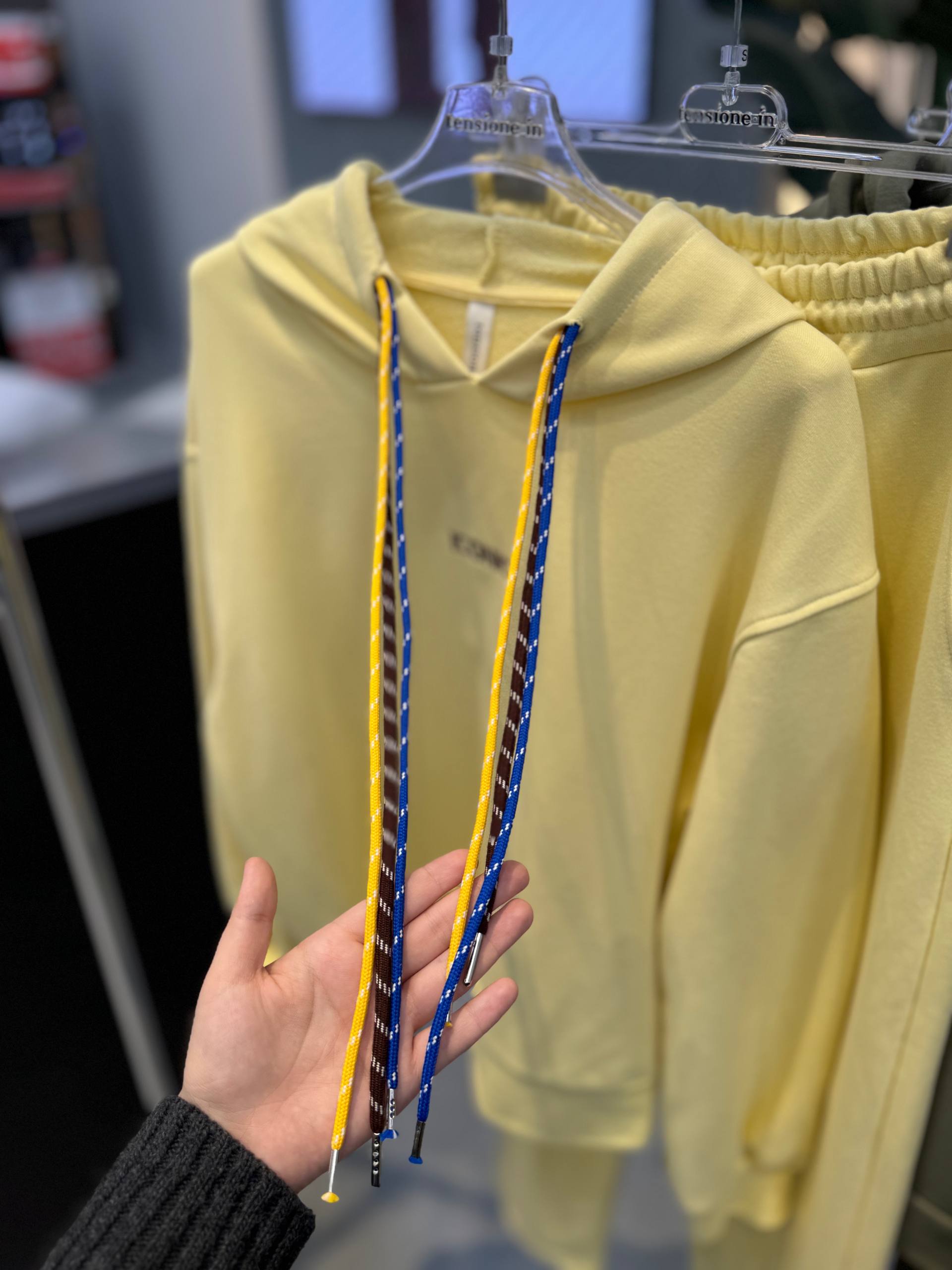 Фото Tensione in