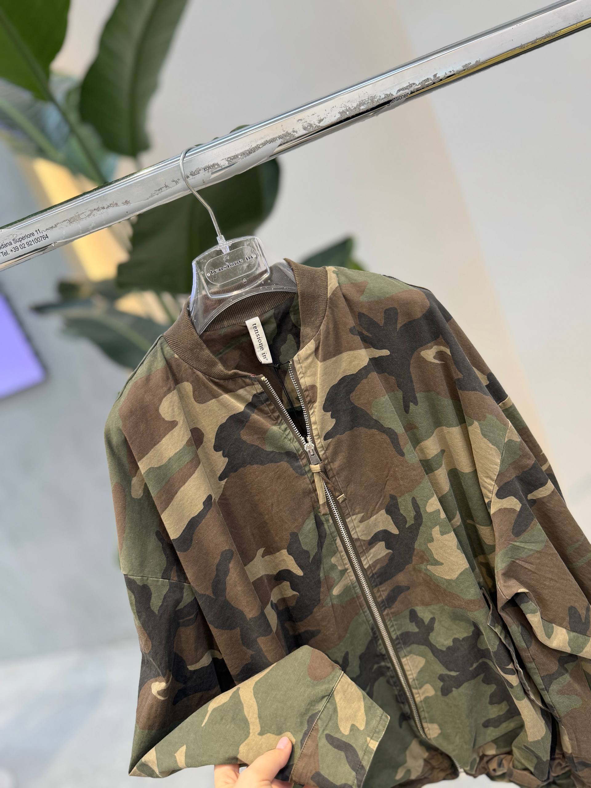 Фото Tensione in