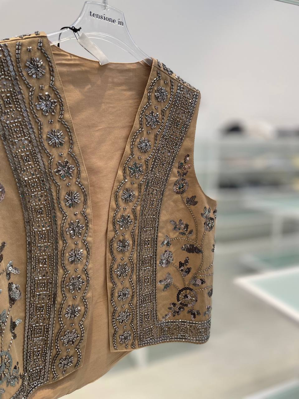 Фото Tensione in