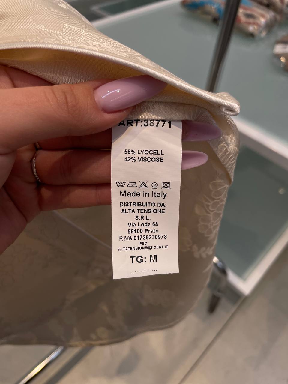 Фото Tensione in