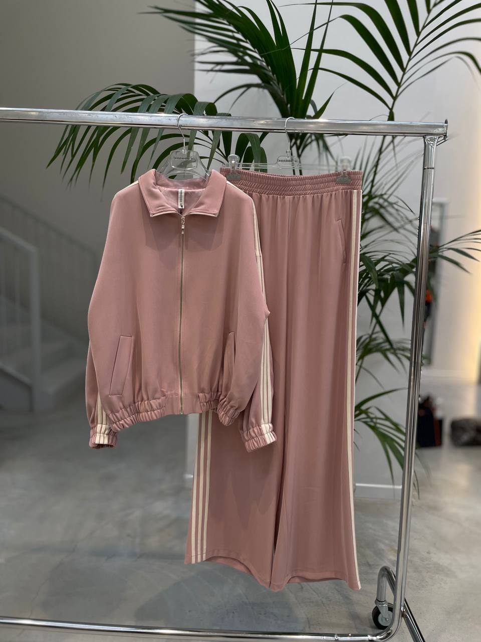 Фото Tensione in