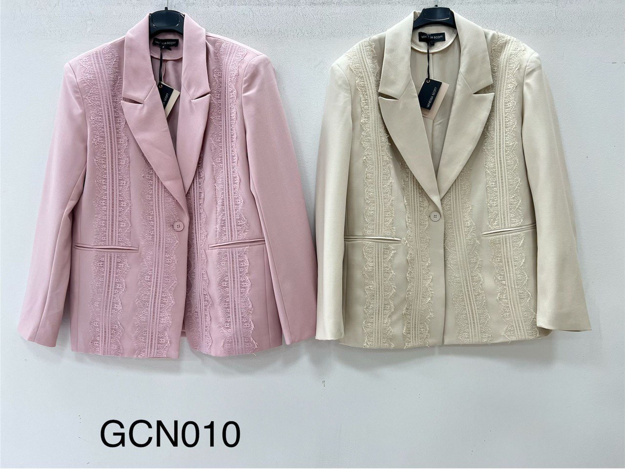 Фото Vanessa Scott