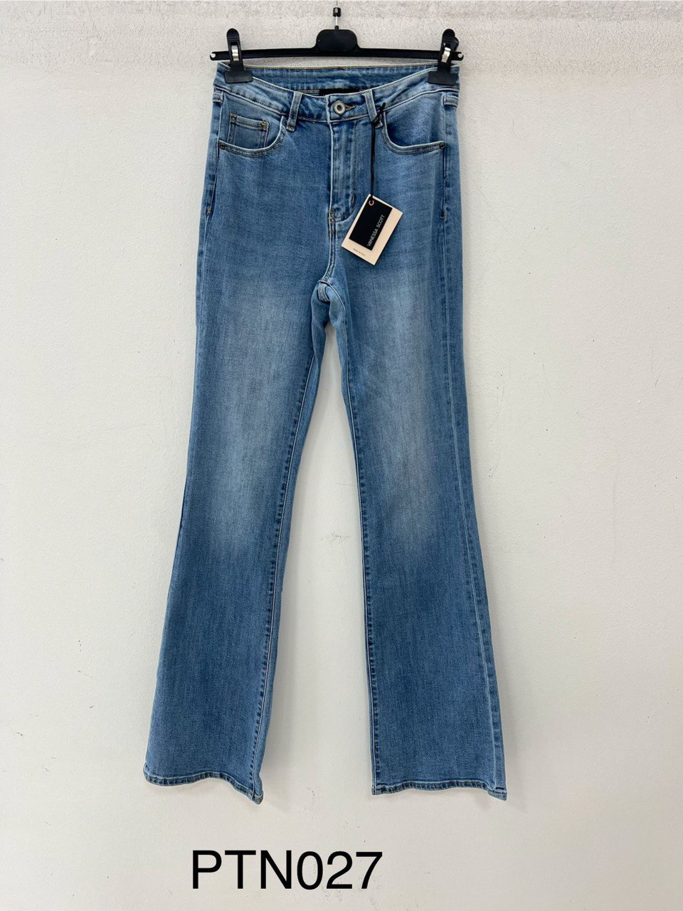 Фото Vanessa Scott