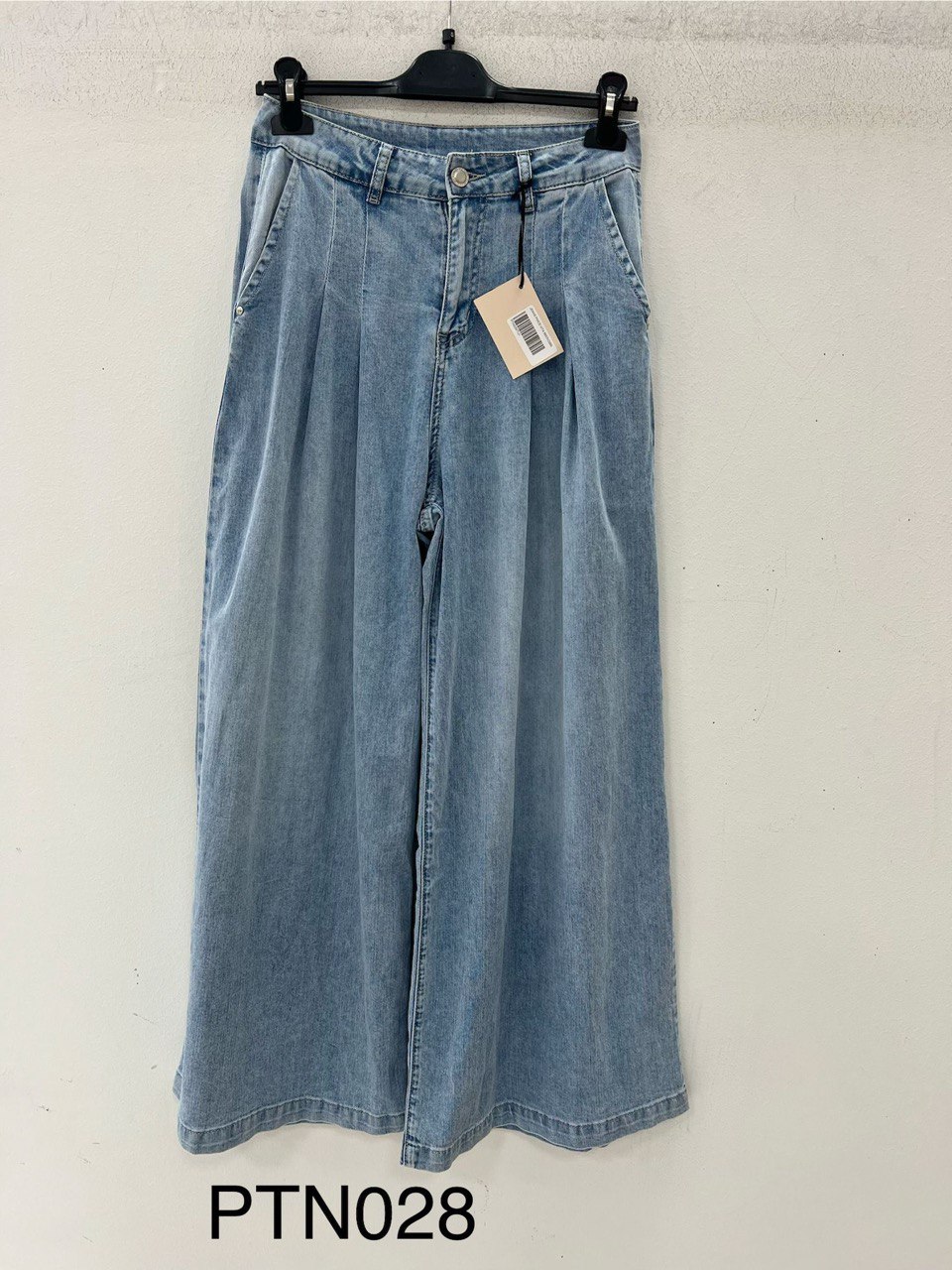 Фото Vanessa Scott