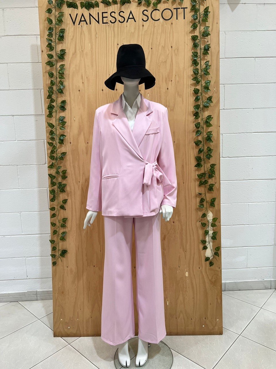 Фото Vanessa Scott