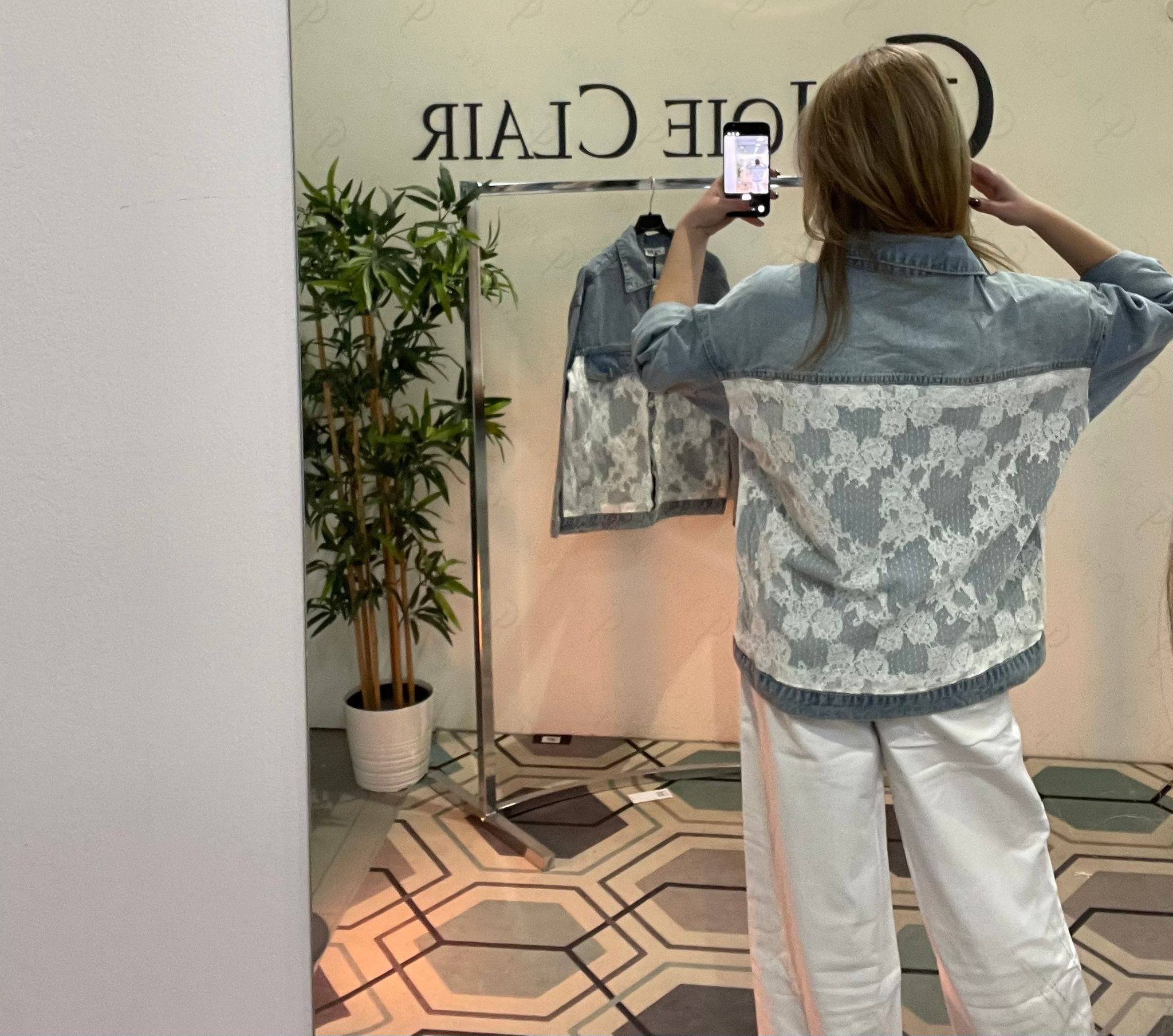 Фото Joie Clair (J-Clair)