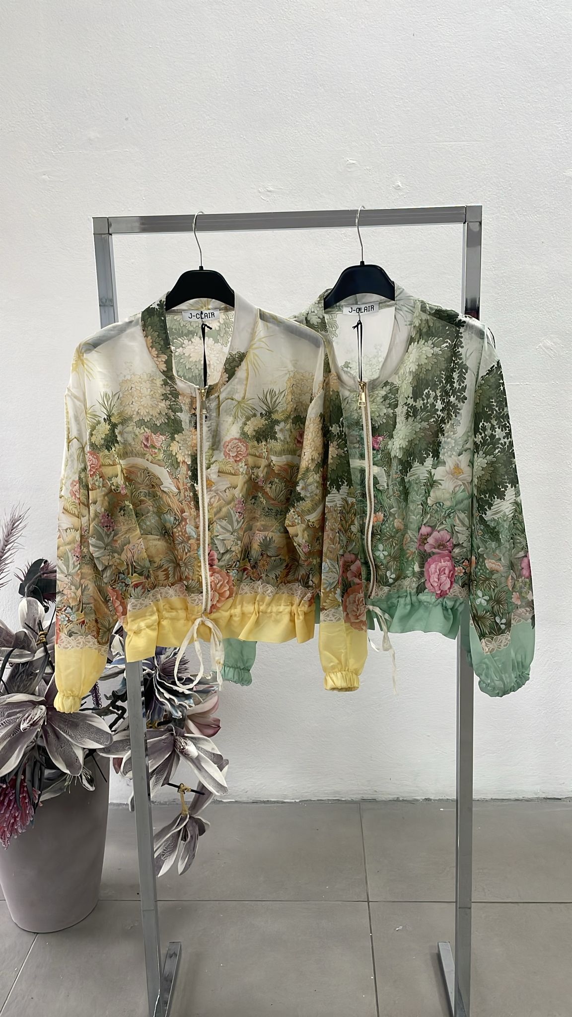 Фото Joie Clair (J-Clair)