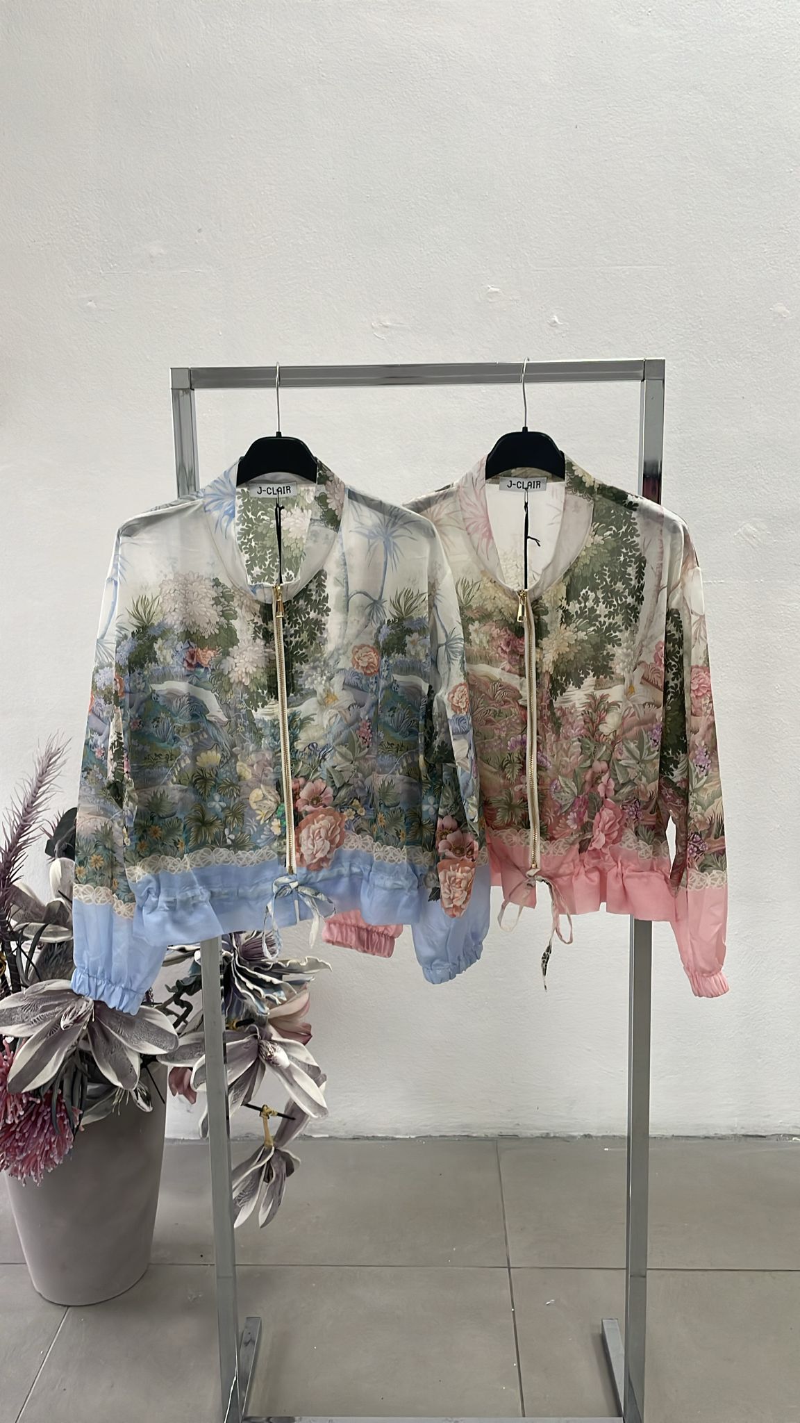 Фото Joie Clair (J-Clair)