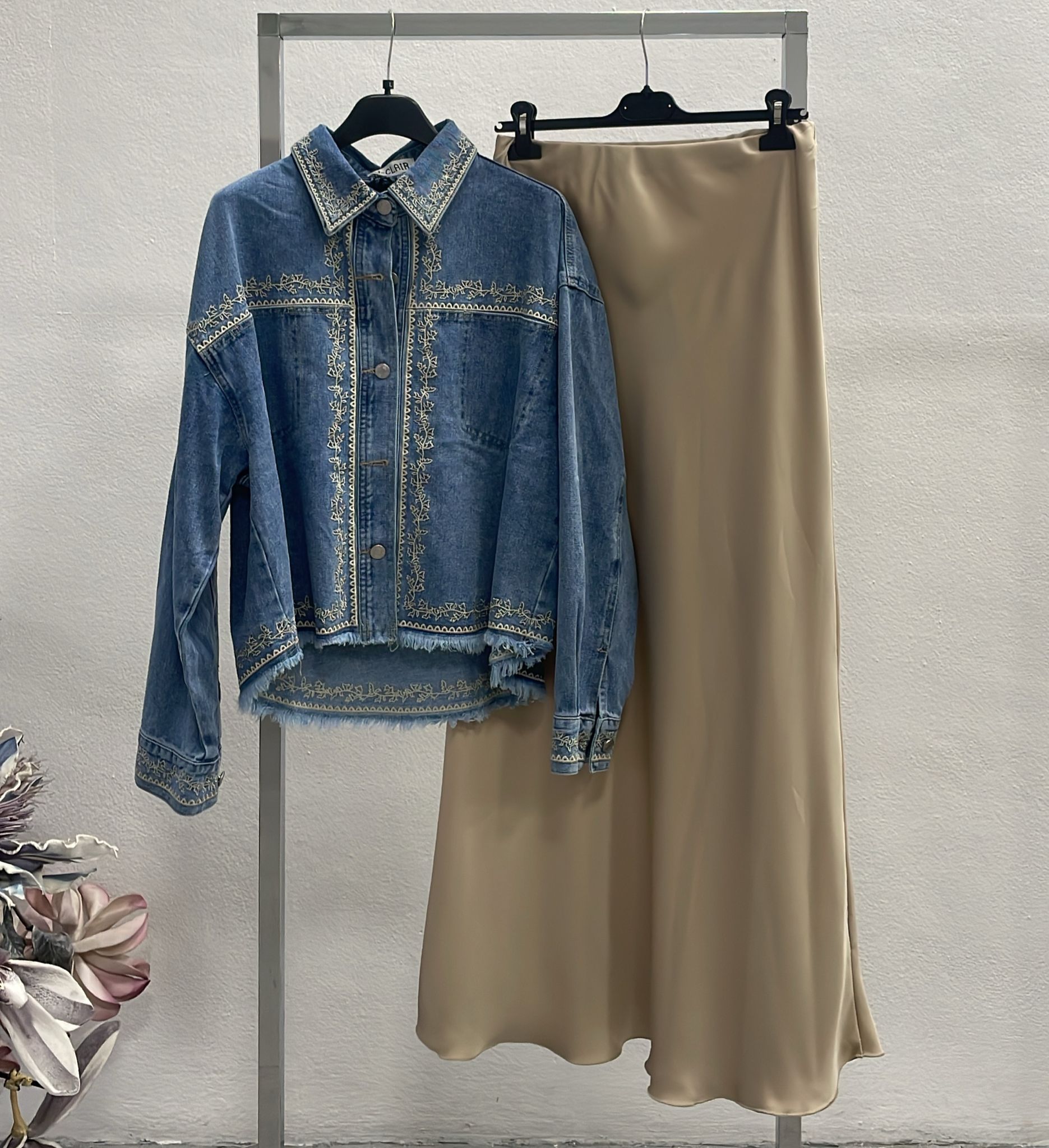 Фото Joie Clair (J-Clair)