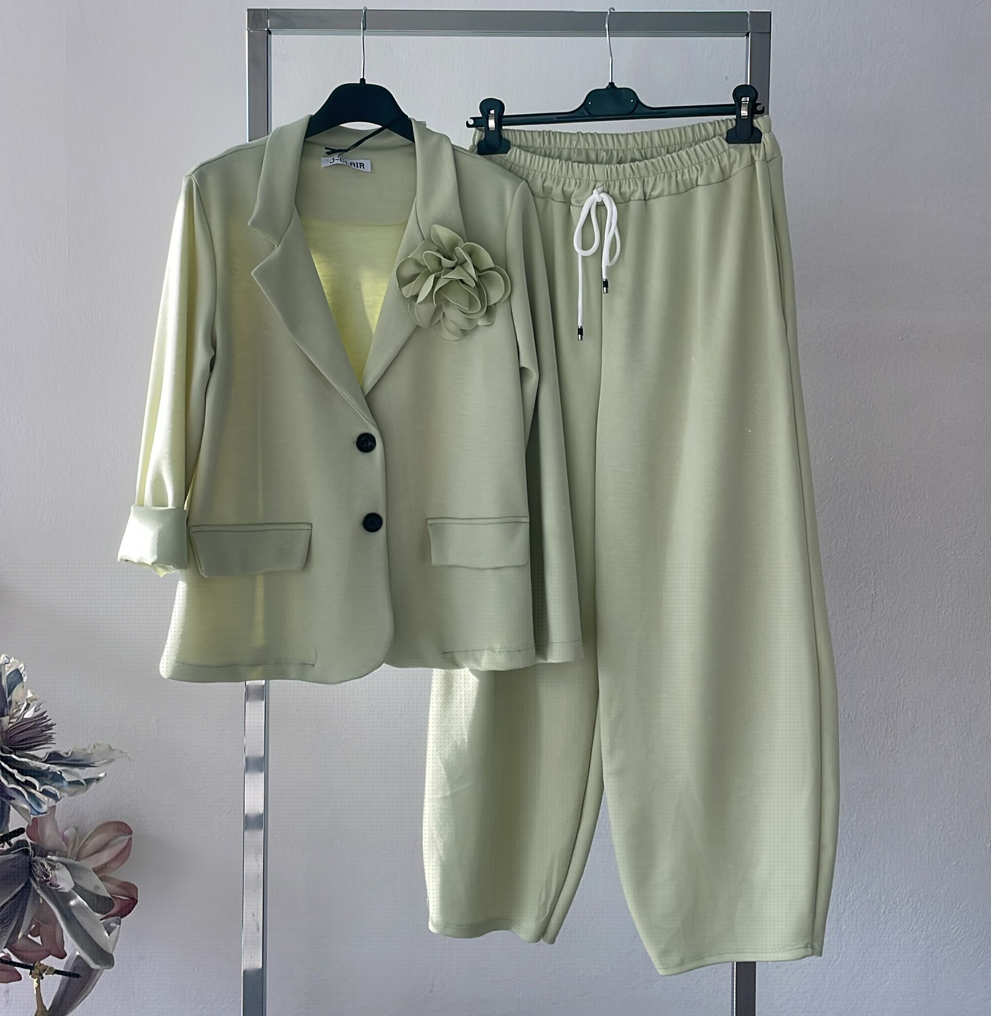 Фото Joie Clair (J-Clair)