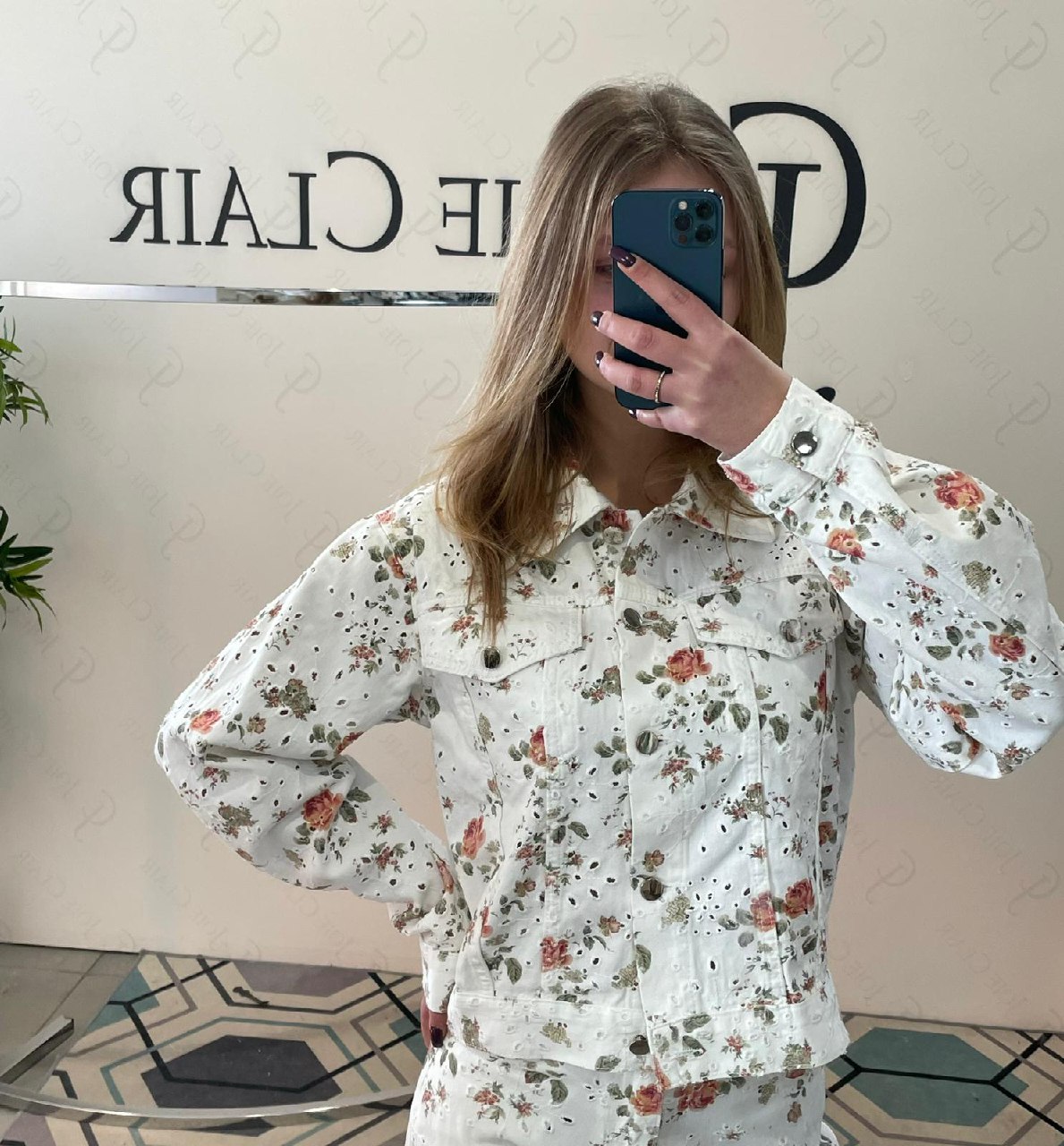 Фото Joie Clair (J-Clair)