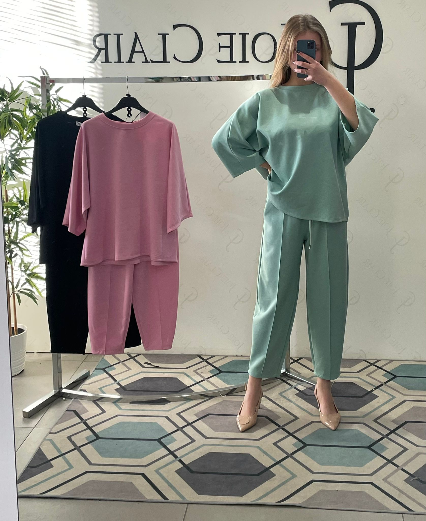 Фото Joie Clair (J-Clair)