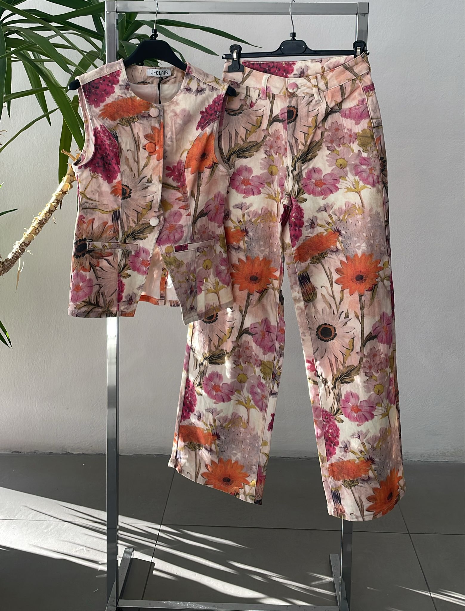 Фото Joie Clair (J-Clair)