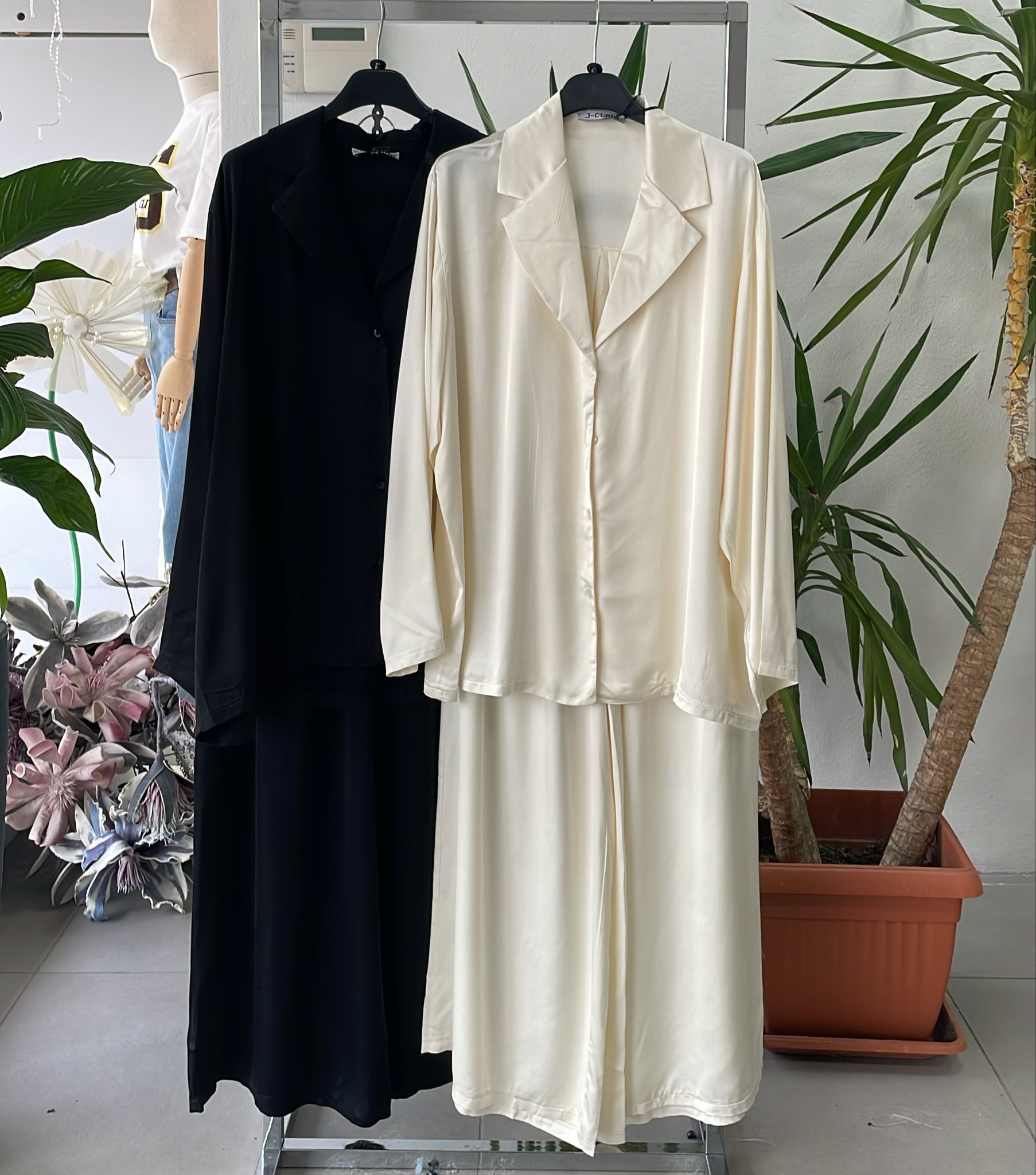 Фото Joie Clair (J-Clair)