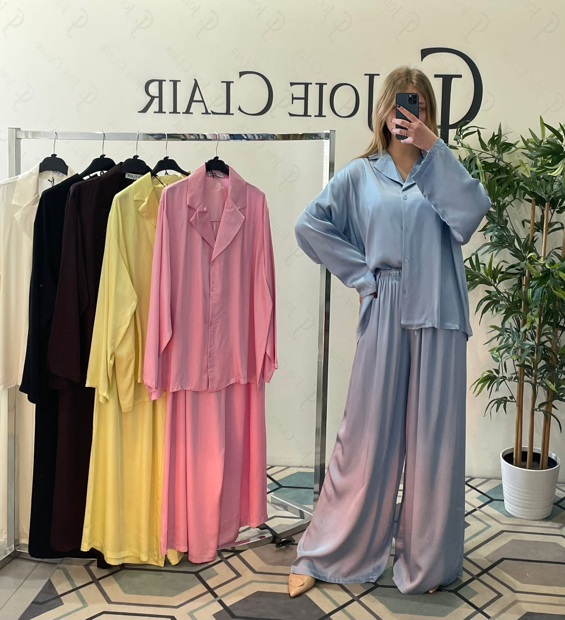 Фото Joie Clair (J-Clair)