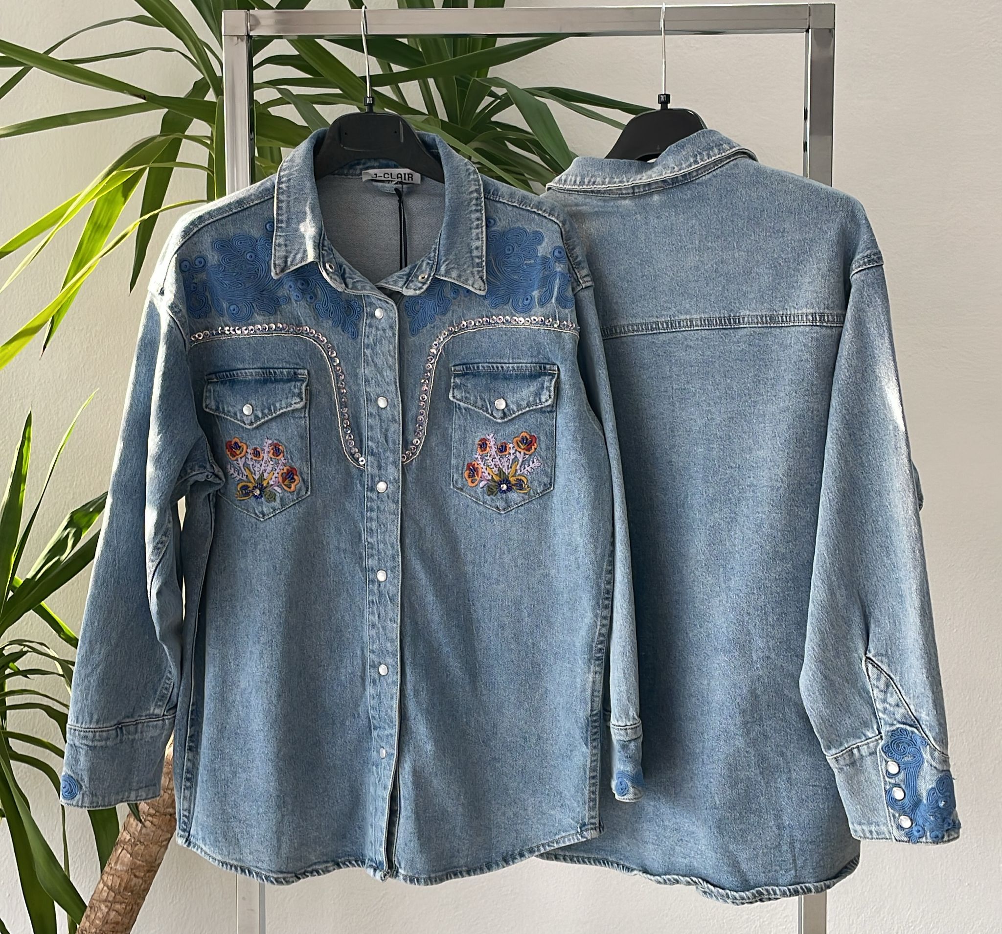 Фото Joie Clair (J-Clair)