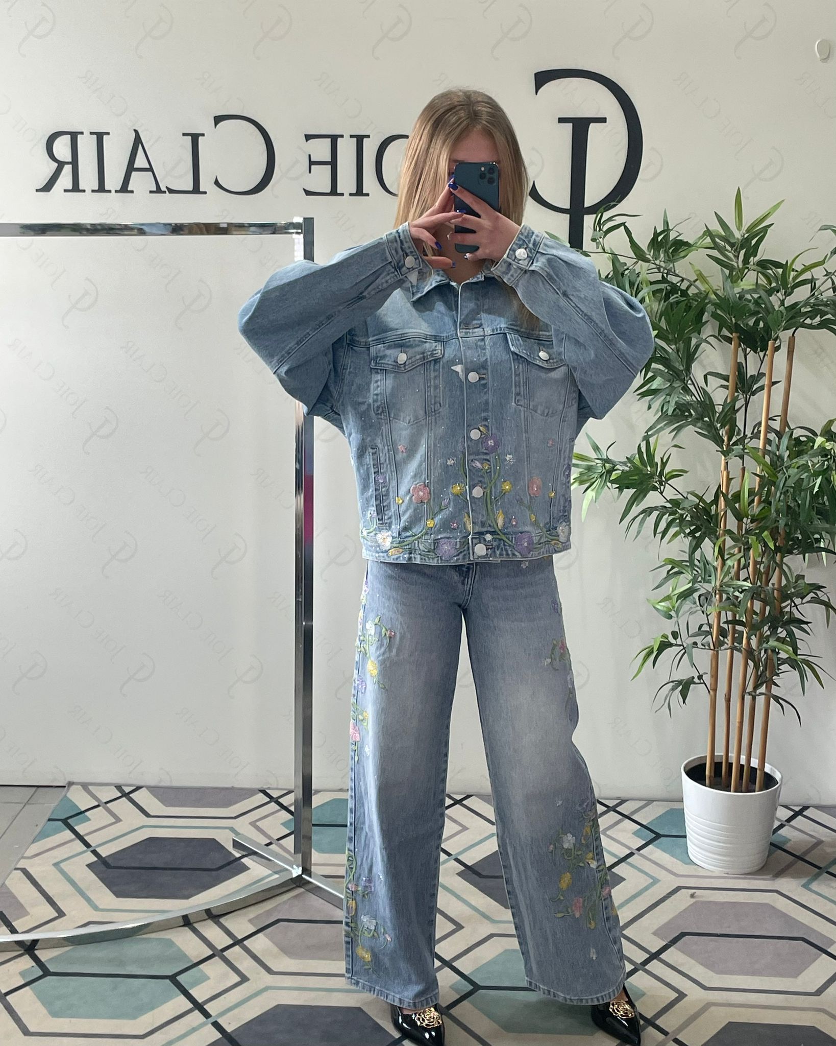 Фото Joie Clair (J-Clair)