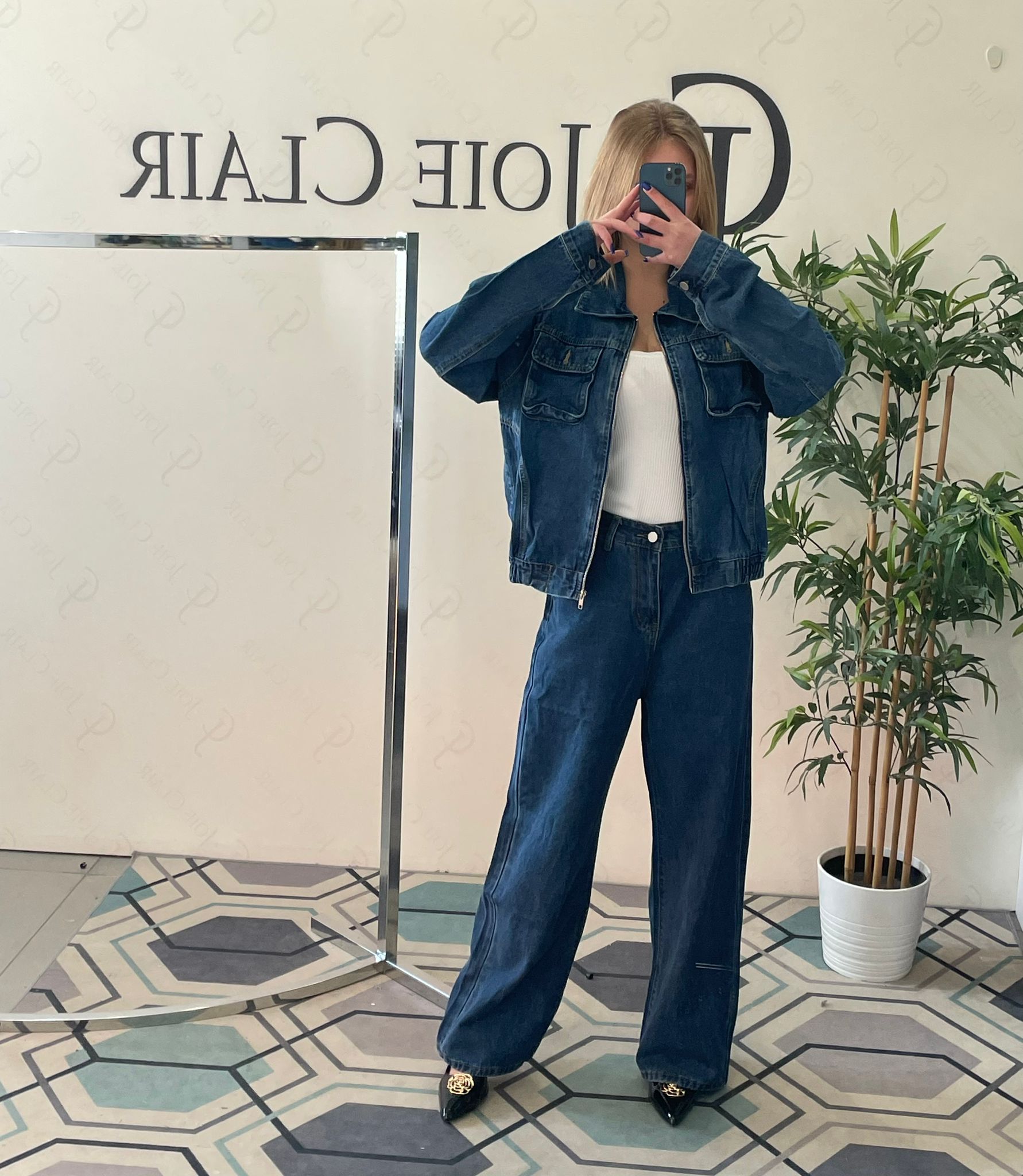 Фото Joie Clair (J-Clair)