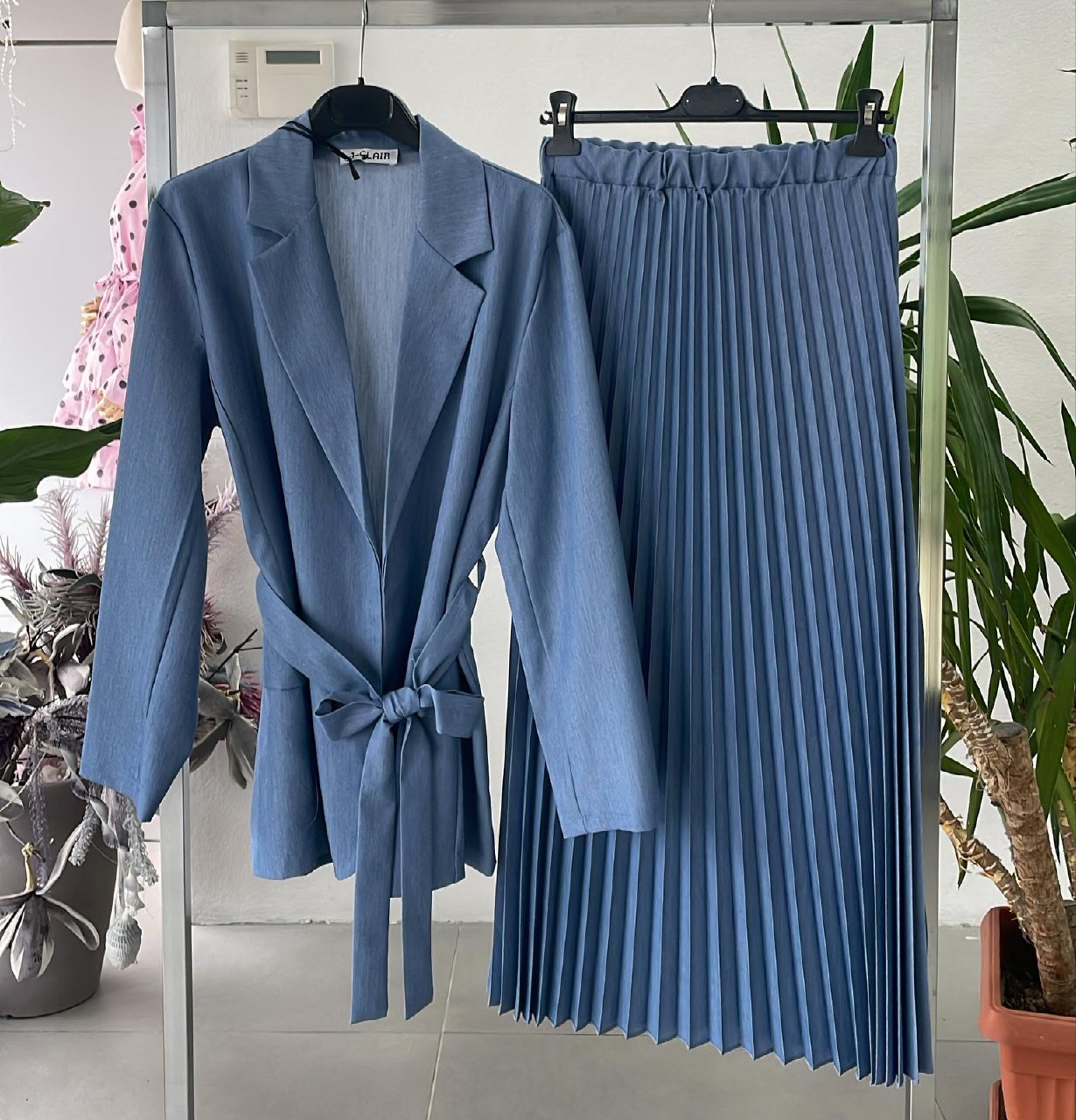 Фото Joie Clair (J-Clair)