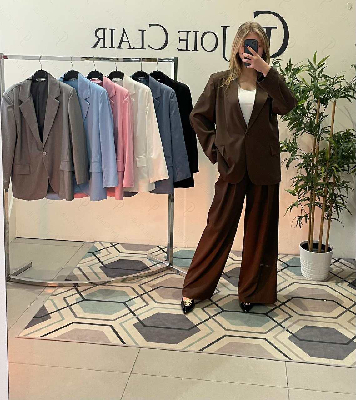 Фото Joie Clair (J-Clair)