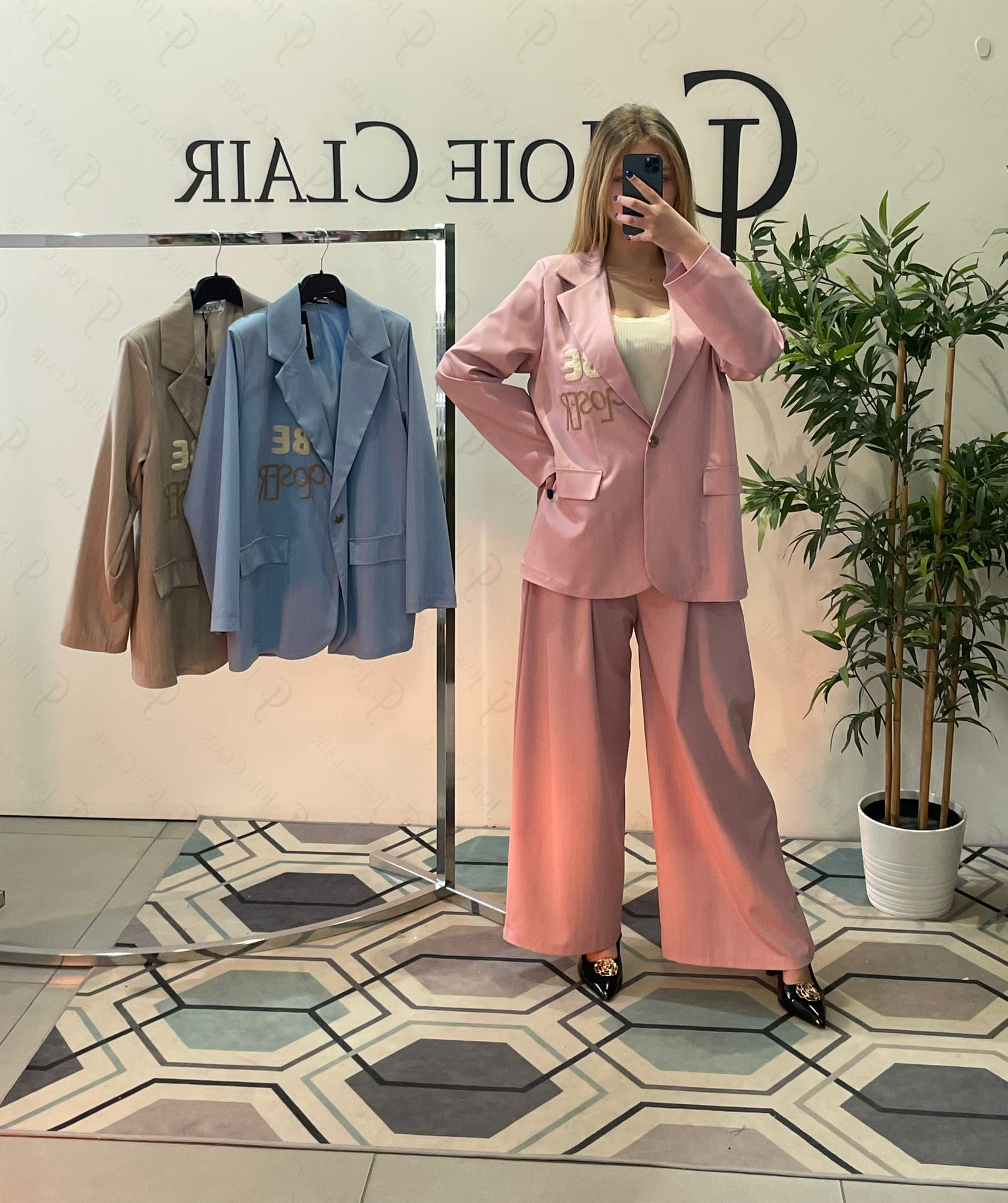 Фото Joie Clair (J-Clair)