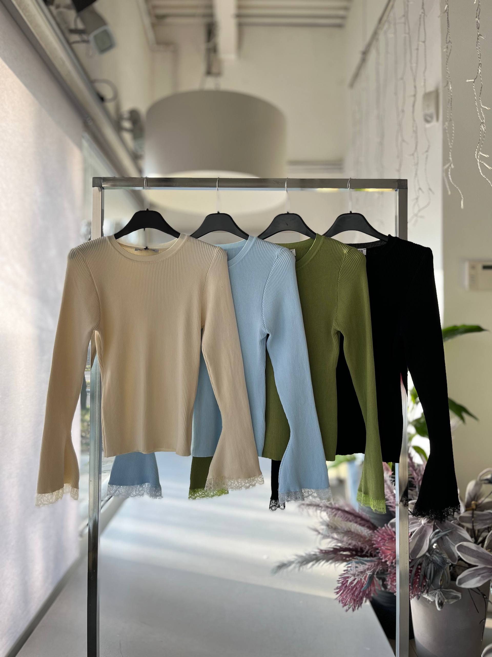 Фото Joie Clair (J-Clair)