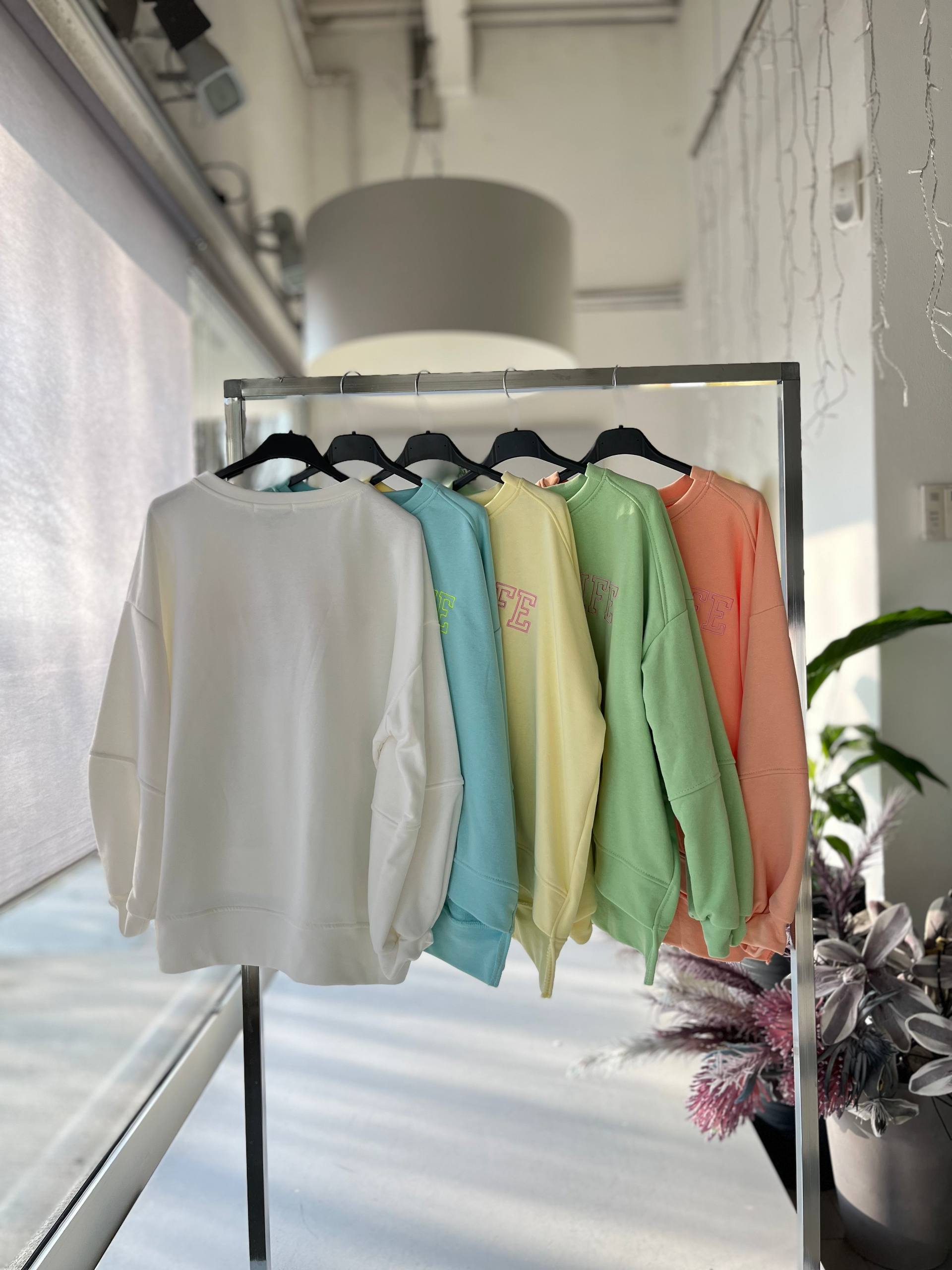 Фото Joie Clair (J-Clair)