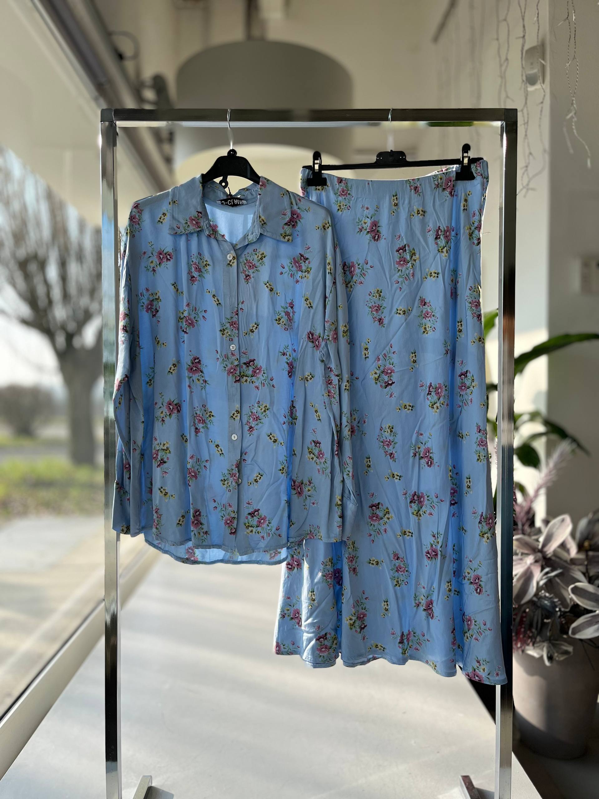 Фото Joie Clair (J-Clair)