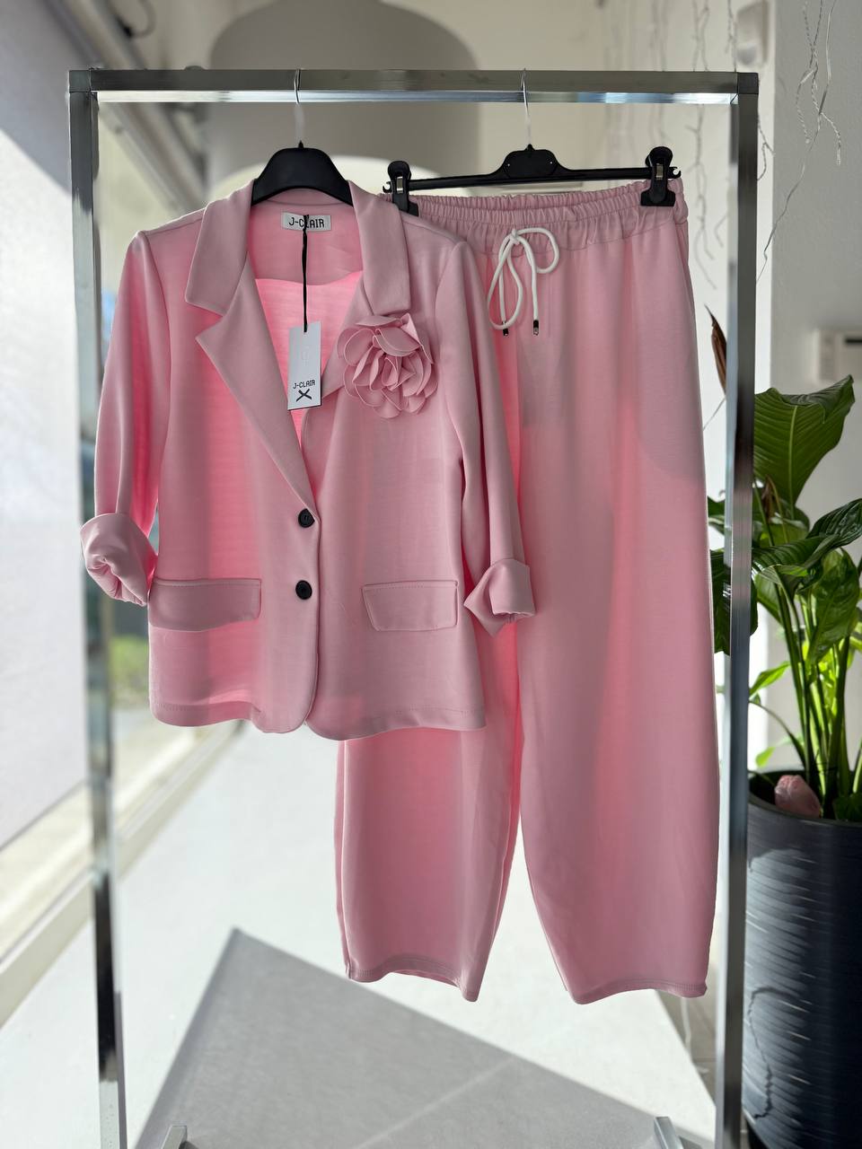 Фото Joie Clair (J-Clair)