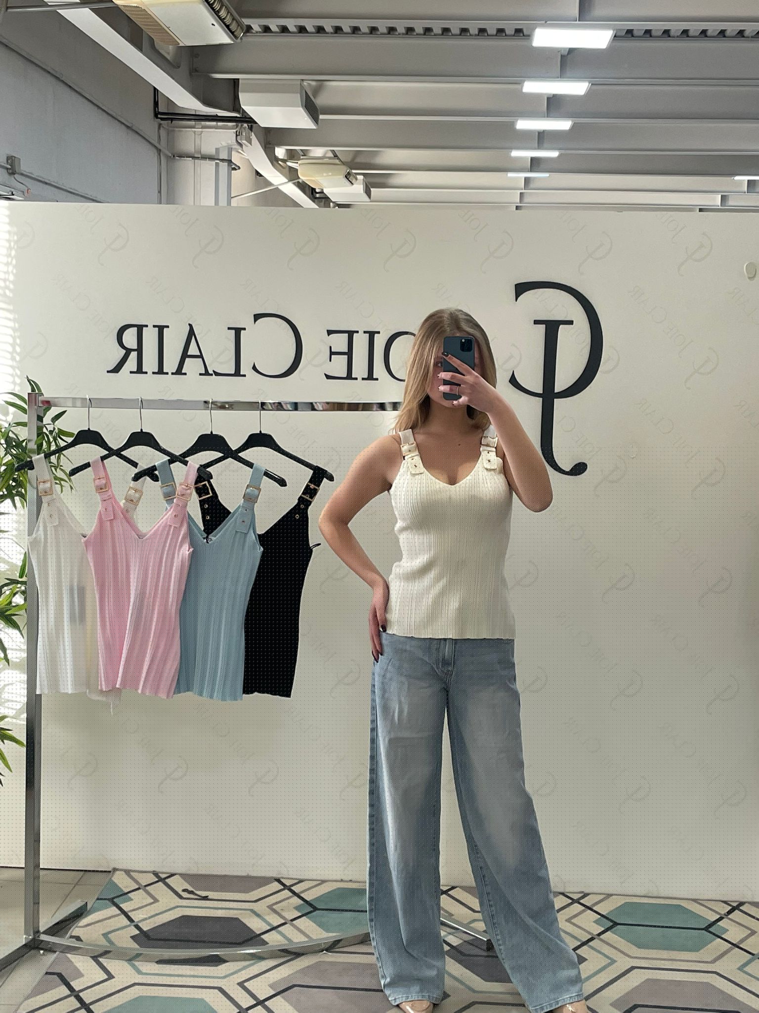 Фото Joie Clair (J-Clair)