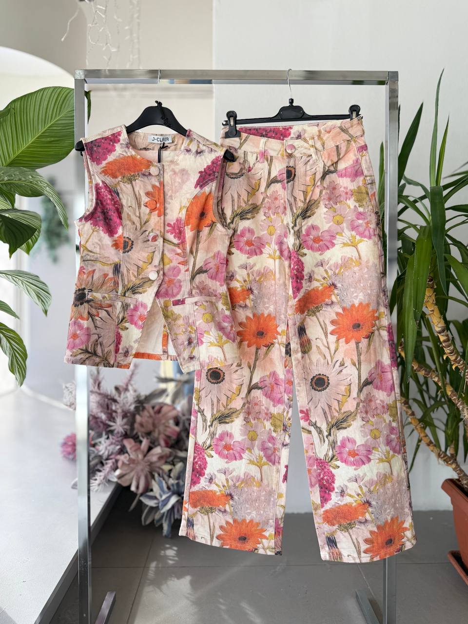 Фото Joie Clair (J-Clair)