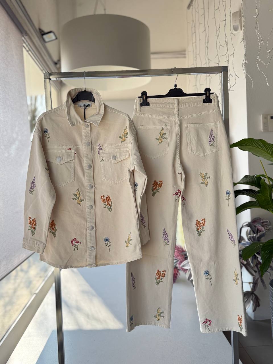 Фото Joie Clair (J-Clair)