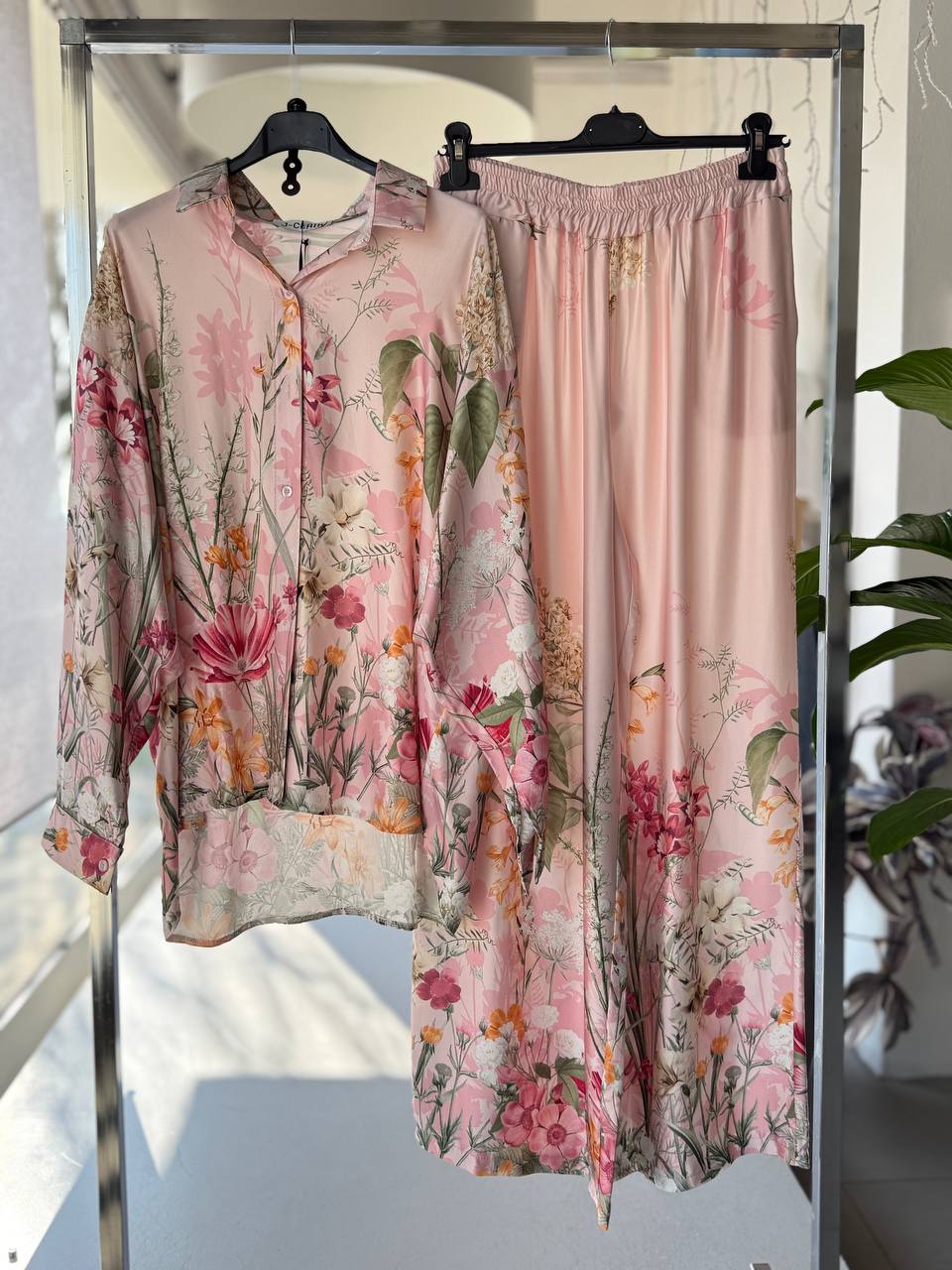 Фото Joie Clair (J-Clair)