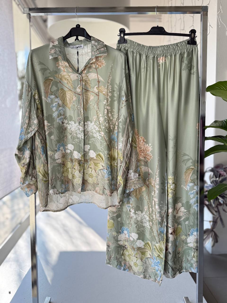 Фото Joie Clair (J-Clair)